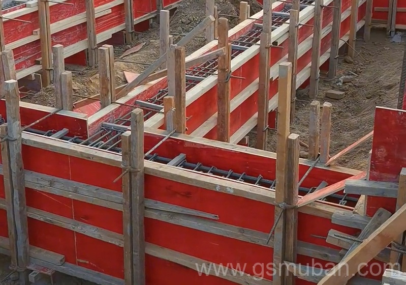 紅模板廠有哪些?各類建筑紅模板材質比較