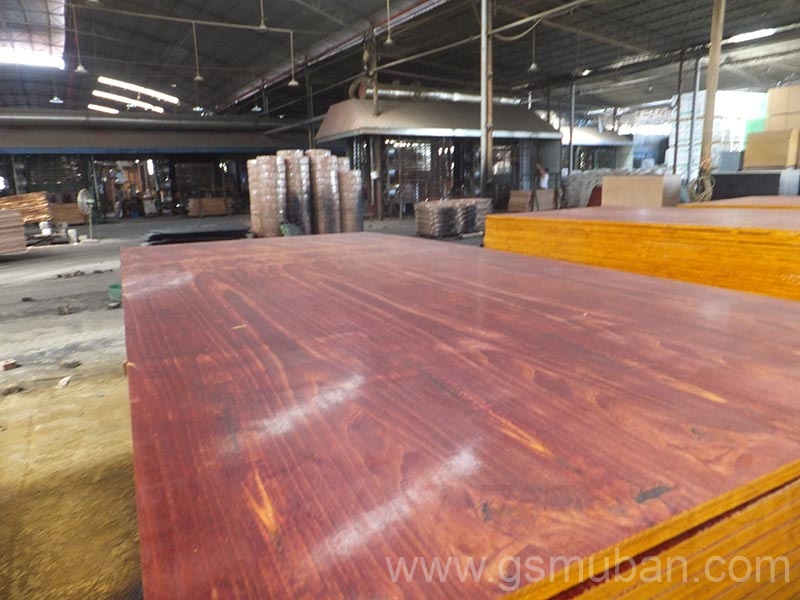 劣質建筑模板分層了？什么原因？