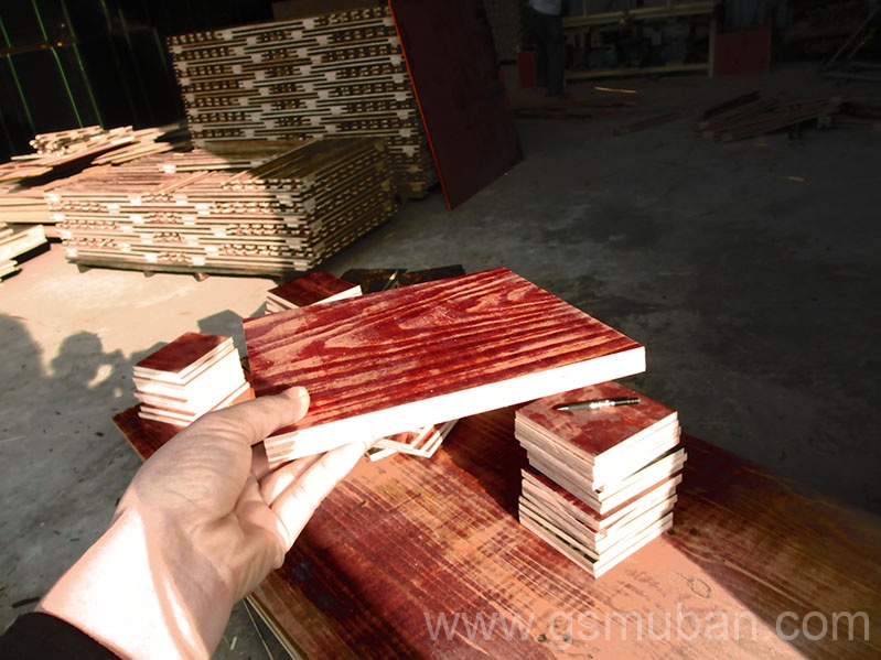 廣西層層過(guò)膠模板廠哪里有？90%人不知道這個(gè)廠